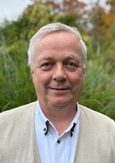 uwe-schlutt-portrait-naturgesund-akademie